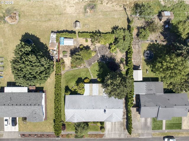 492 N LARCH Ave, Stayton, OR 97383