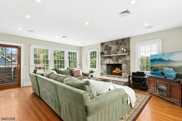 222 Hyslip Ave, Westfield Town, NJ 07090