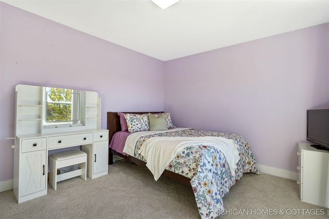 1433 Savannah Drive, Zeeland, MI 49464