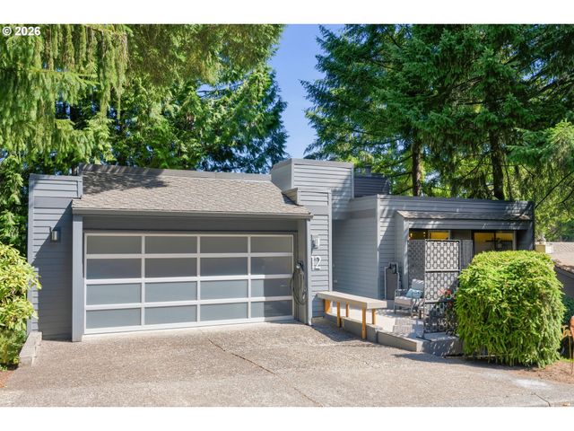 12 PARTRIDGE Ln, Lake Oswego, OR 97035