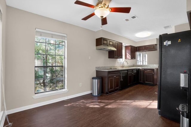 10 S Greenbud Court, The Woodlands, TX 77380