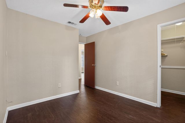 10 S Greenbud Court, The Woodlands, TX 77380