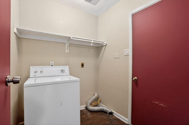 10 S Greenbud Court, The Woodlands, TX 77380