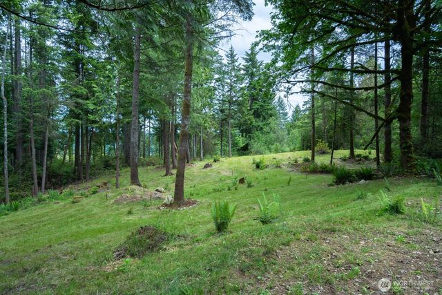 1 Sand Dollar Road, Bremerton, WA 98312