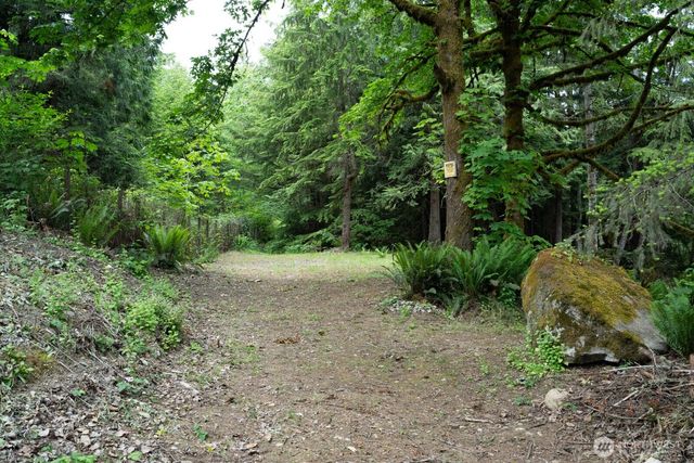 1 Sand Dollar Road, Bremerton, WA 98312