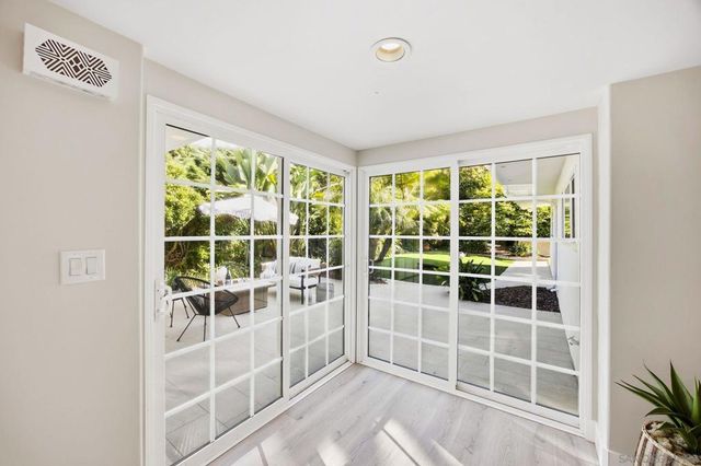 7202 Via Capri, La Jolla, CA 92037