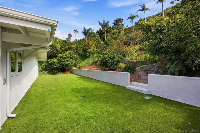 7202 Via Capri, La Jolla, CA 92037