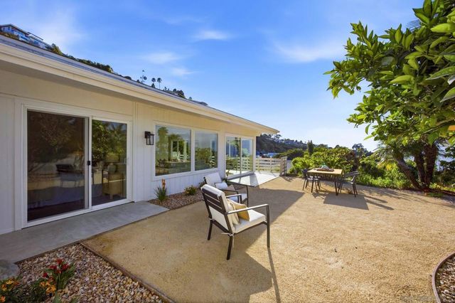 7202 Via Capri, La Jolla, CA 92037