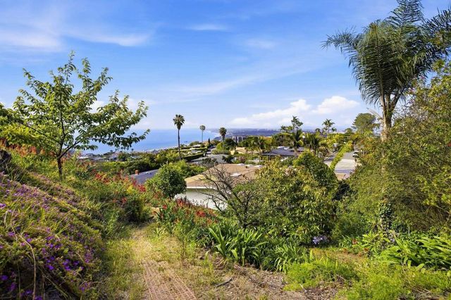 7202 Via Capri, La Jolla, CA 92037