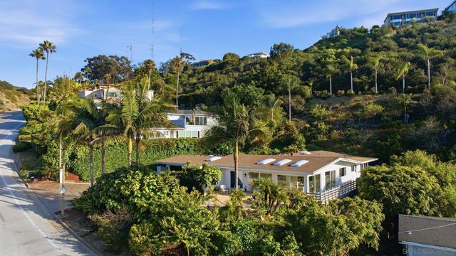 7202 Via Capri, La Jolla, CA 92037