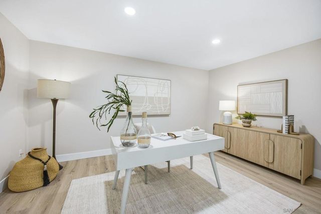 7202 Via Capri, La Jolla, CA 92037