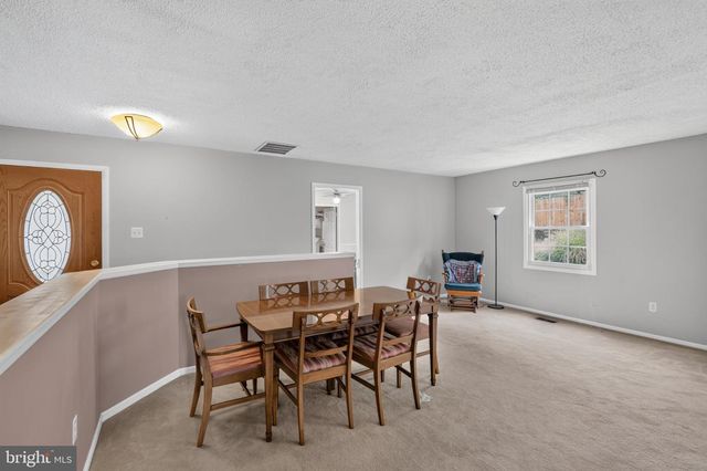 2220 HALLOW LN, Bowie, MD 20716