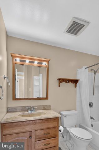 2220 HALLOW LN, Bowie, MD 20716