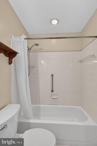 2220 HALLOW LN, Bowie, MD 20716