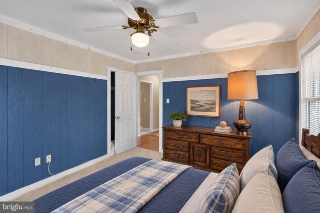 2220 HALLOW LN, Bowie, MD 20716