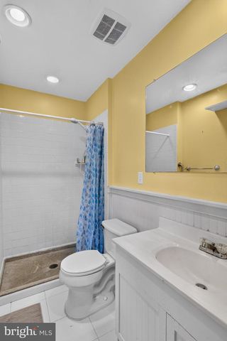 2220 HALLOW LN, Bowie, MD 20716