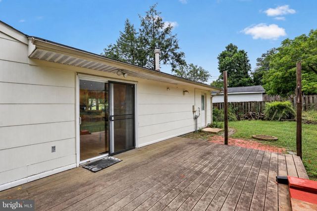 2220 HALLOW LN, Bowie, MD 20716