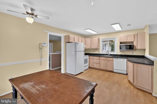2220 HALLOW LN, Bowie, MD 20716