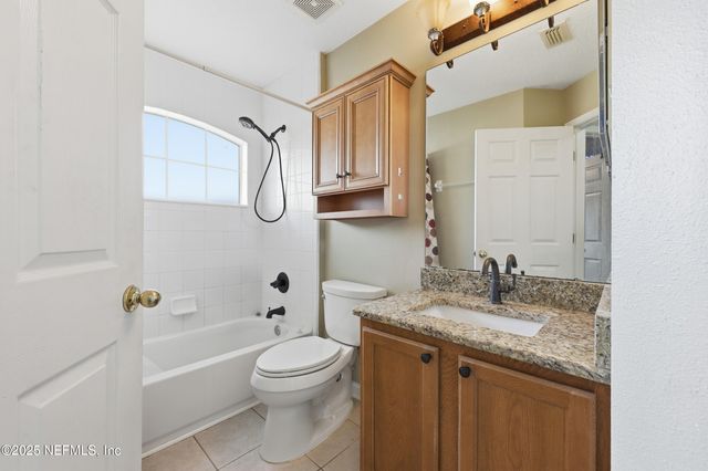 1665 VINELAND Circle D, Fleming Island, FL 32003