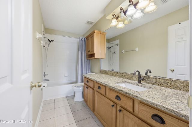 1665 VINELAND Circle D, Fleming Island, FL 32003