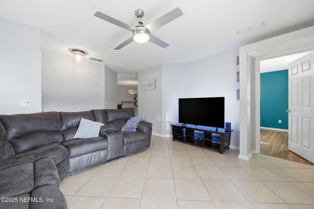 1665 VINELAND Circle D, Fleming Island, FL 32003