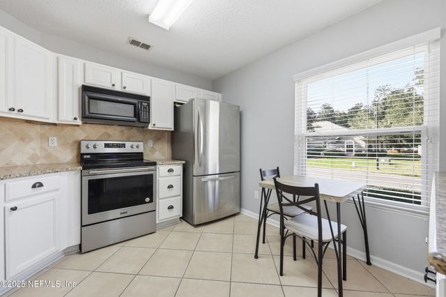 1665 VINELAND Circle D, Fleming Island, FL 32003