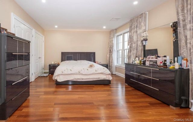 24814 Van Zandt Avenue, Little Neck, NY 11362