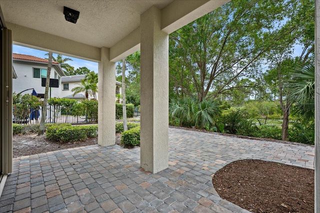 1029 Vintner Boulevard, Palm Beach Gardens, FL 33410