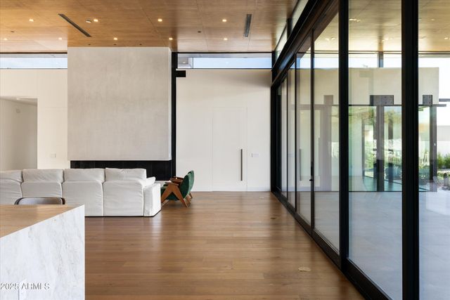 6026 E PERSHING Avenue, Scottsdale, AZ 85254