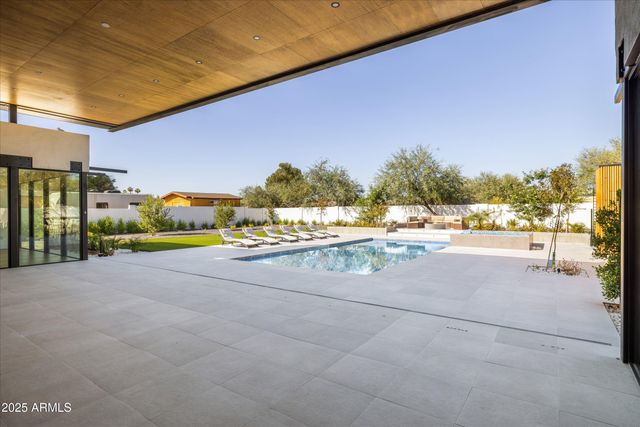 6026 E PERSHING Avenue, Scottsdale, AZ 85254