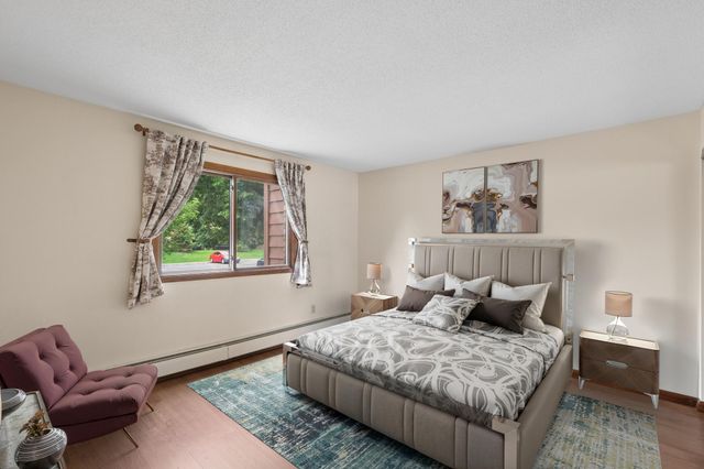 1011 41st Avenue NE 107, Columbia Heights, MN 55421