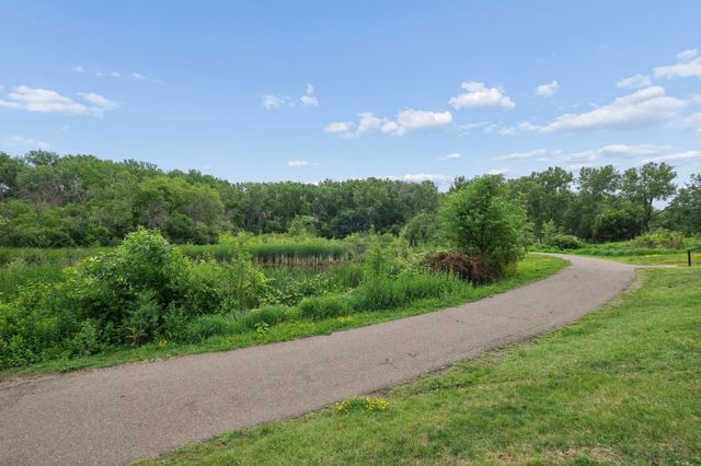 1011 41st Avenue NE 107, Columbia Heights, MN 55421