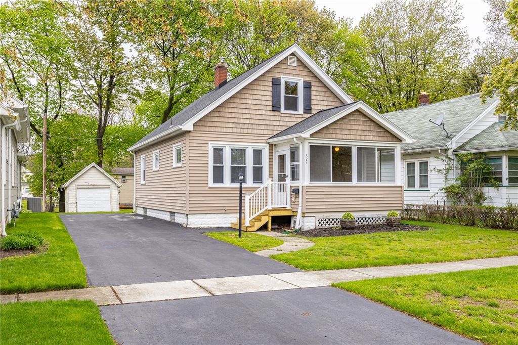 324 Conrad Drive, Greece, NY 14616