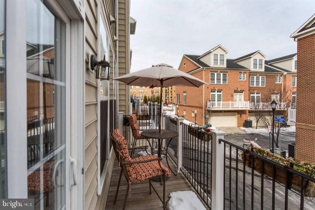 2149 RED VINE DR, Vienna, VA 22182
