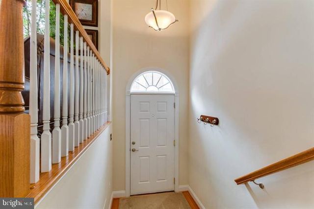 2149 RED VINE DR, Vienna, VA 22182