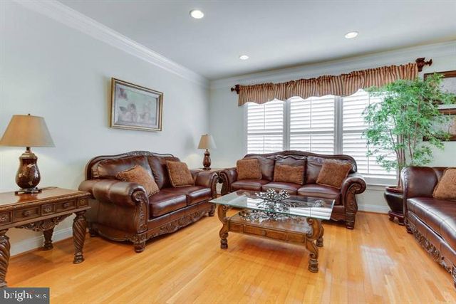 2149 RED VINE DR, Vienna, VA 22182