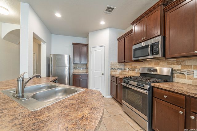 9138 Vondel, Converse, TX 78109