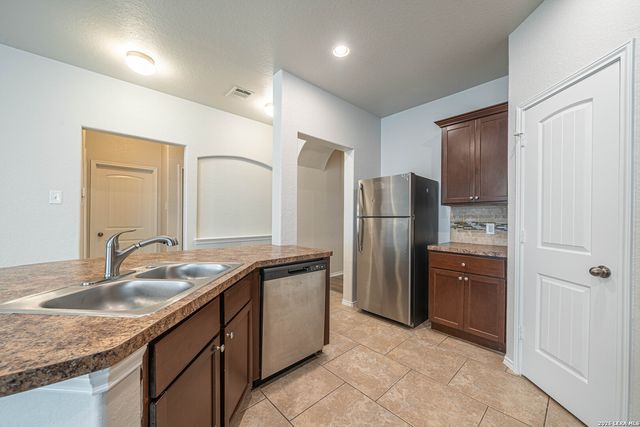 9138 Vondel, Converse, TX 78109