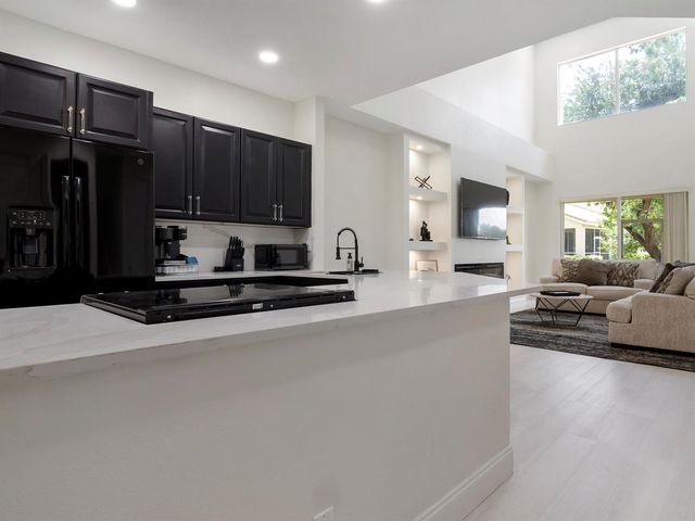 9011 Sand Shot Way, Port St. Lucie, FL 34986