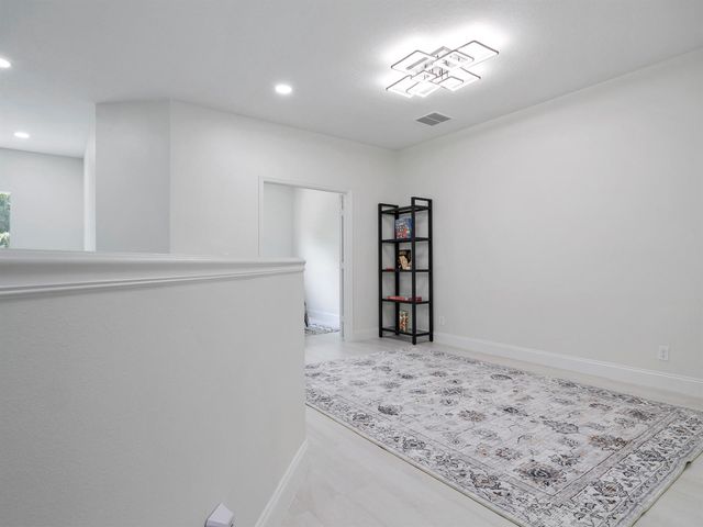 9011 Sand Shot Way, Port St. Lucie, FL 34986