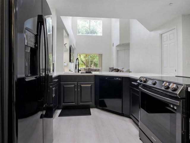 9011 Sand Shot Way, Port St. Lucie, FL 34986