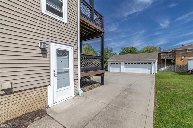 3806 Liggett Drive, Parma, OH 44134