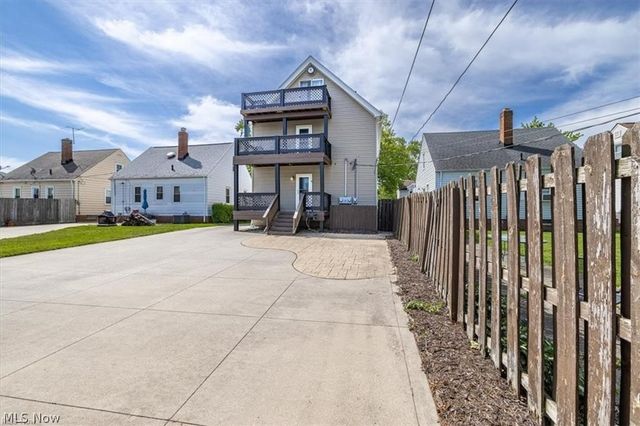 3806 Liggett Drive, Parma, OH 44134