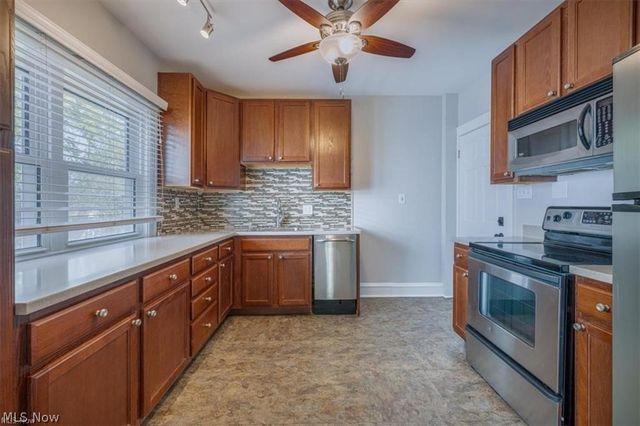 3806 Liggett Drive, Parma, OH 44134