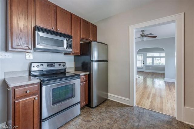 3806 Liggett Drive, Parma, OH 44134