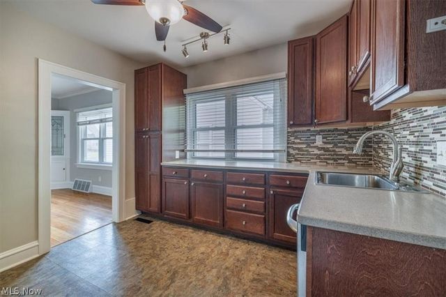 3806 Liggett Drive, Parma, OH 44134