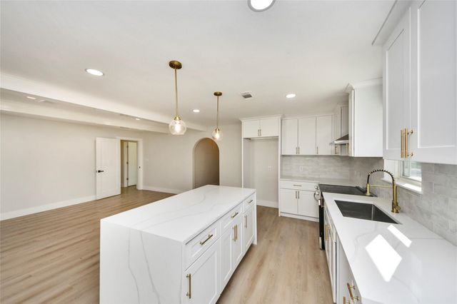 8114 Pella Drive, Houston, TX 77036