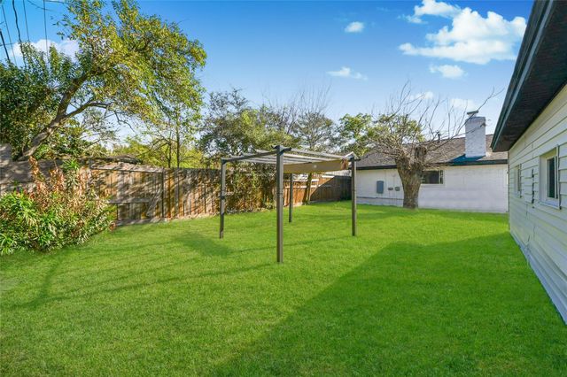 8114 Pella Drive, Houston, TX 77036