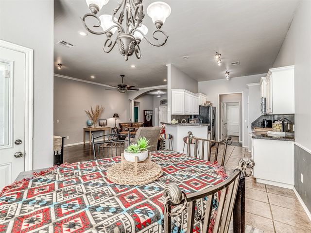2036 SW 33rd Street, Moore, OK 73170