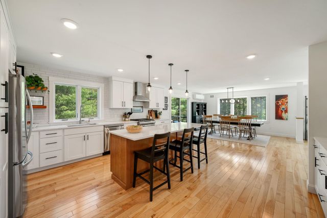 17 Winding Brook Road, Jericho, VT 05465